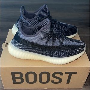 Yeezy Boost 350 V2